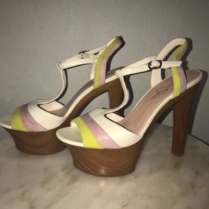 Jessica Simpson JS-SAMARIA